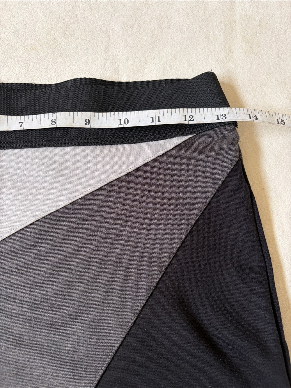 XXI Forever 21 Bodycon Colorblock Mini Skirt | Juniors M/M - Picture 2 of 5